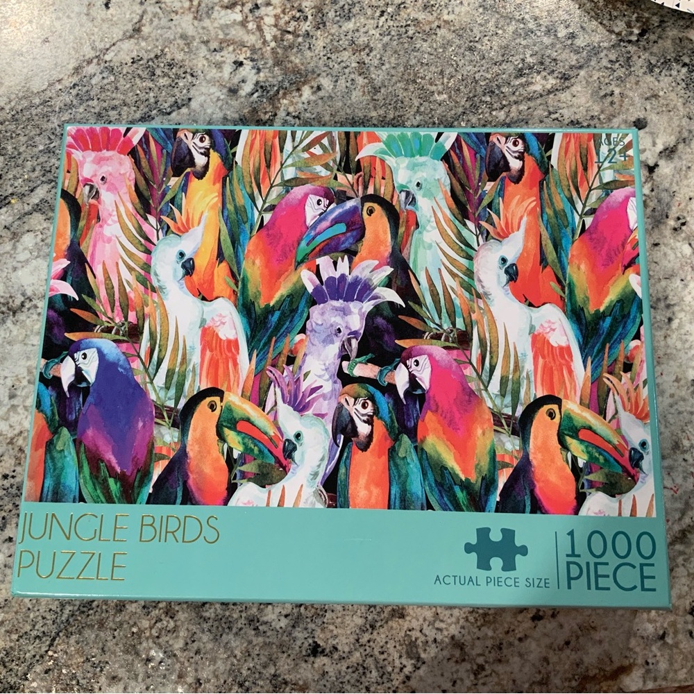 Jungle Birds 1000 Piece Puzzle New sealed box